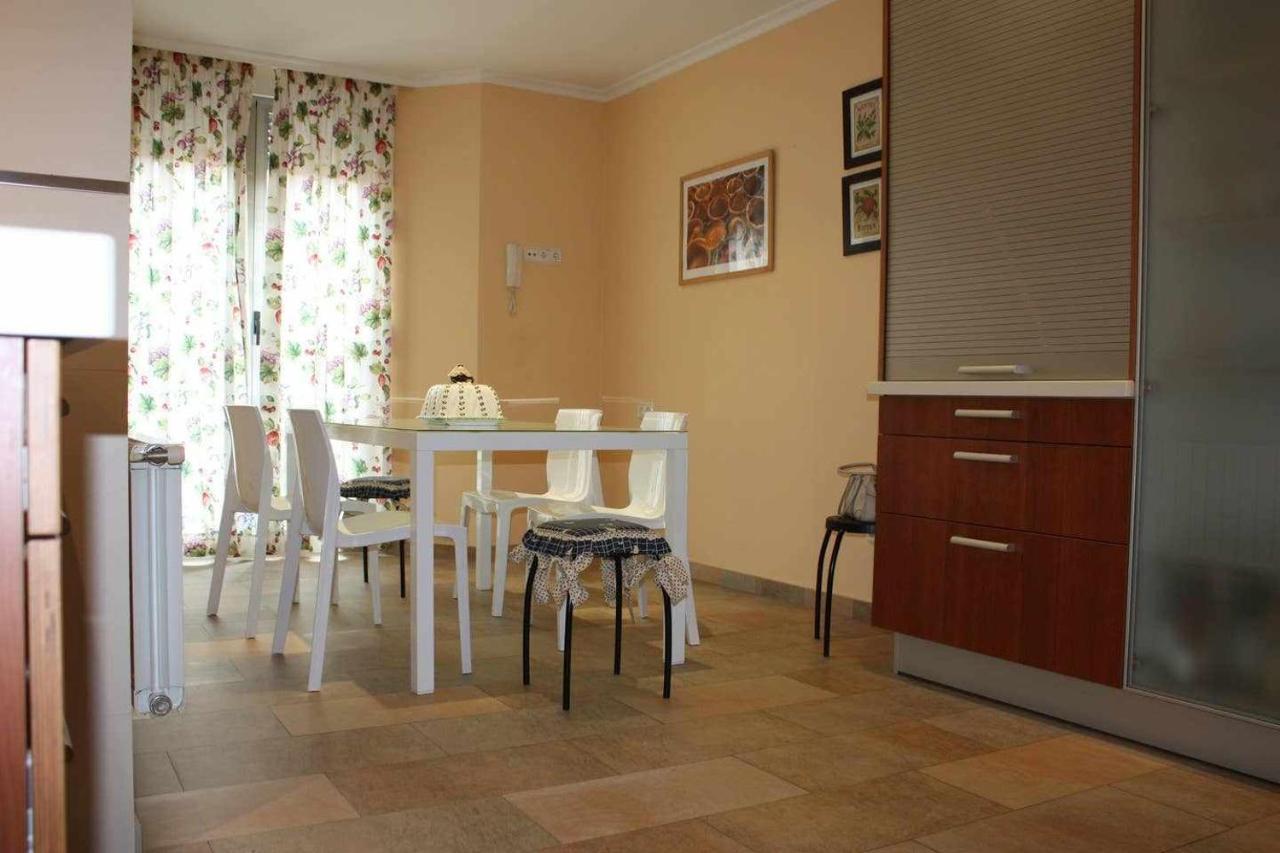 Plasencia Santa Ana Apartment Екстериор снимка