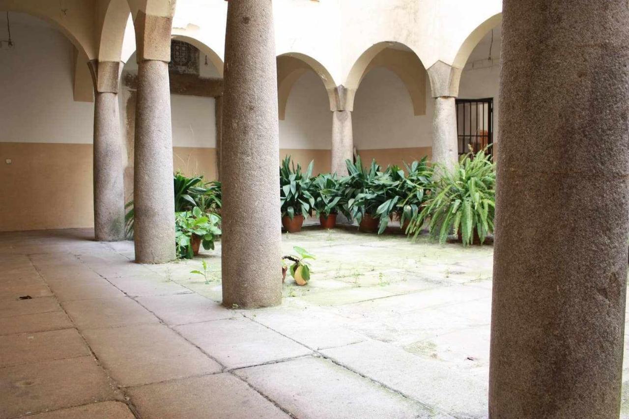 Plasencia Santa Ana Apartment Екстериор снимка
